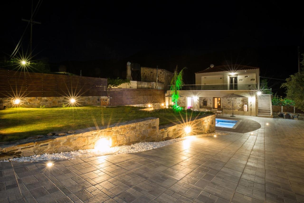 Tzouganos Villa Sfinárion Exterior foto